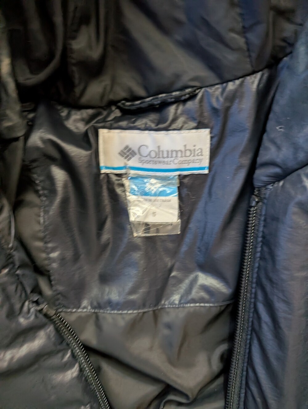 Columbia Women's Black Hooded Puffer Jacket - Picture 3 of 5